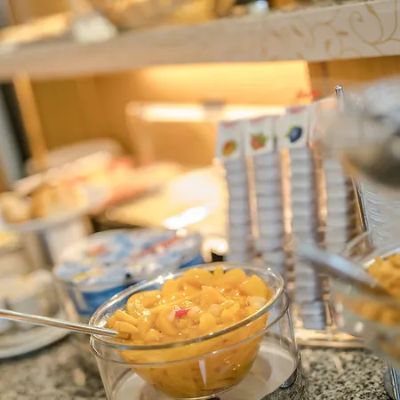 酒店 克恩布阿姆酒店 3*