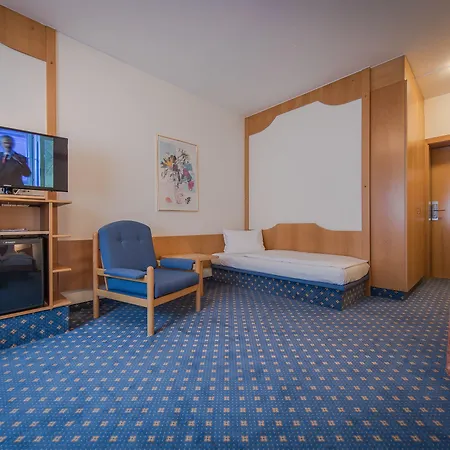 Kern Buam Hotell 3*
